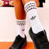 Calze Adidas Iconic 1963 “Full Sparkle” – strass all over e perle